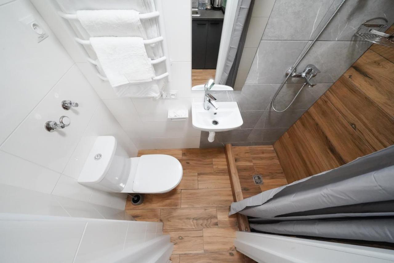 Myfreedom Апартаменти Метро Печерська Військовий Госпіталь Kyiv Room photo