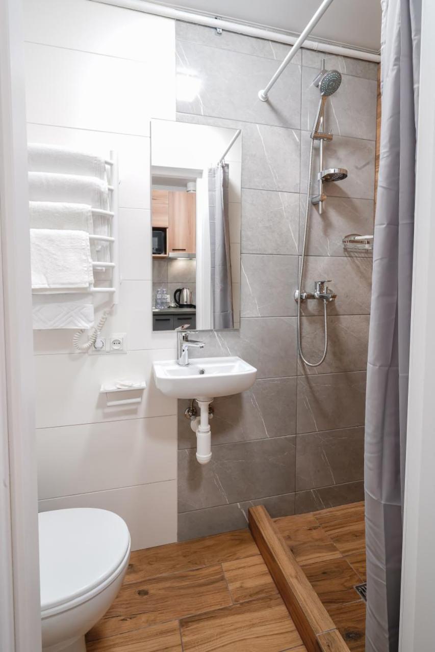 Myfreedom Апартаменти Метро Печерська Військовий Госпіталь Kyiv Room photo